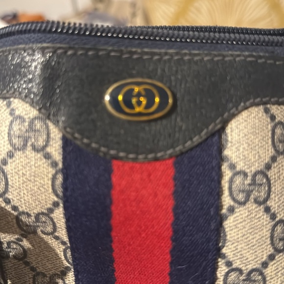 Back from the spa and all pretty! ‼️‼️. GUCCI BOSTON BAG. - Picture 2 of 16